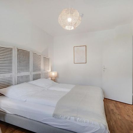 Chiemsee Ferienwohnung Gartenblick Prien am Chiemsee Eksteriør billede